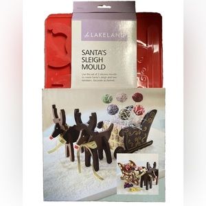 Lakeland Santa Sleigh Chocolate Mould Mold-  Gingerbread- New Silicon W/ recipes